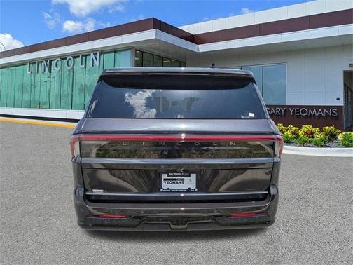 2025 Lincoln Navigator L Reserve
