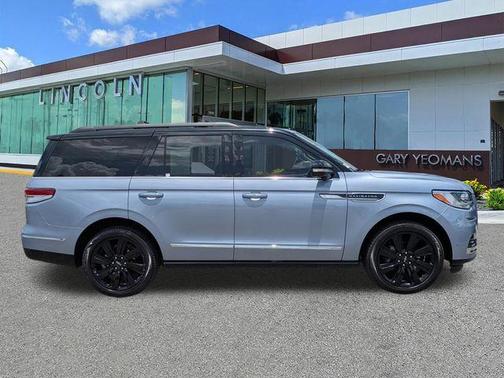 Crystal Blue Metallic 2023 Lincoln Navigator Black Label