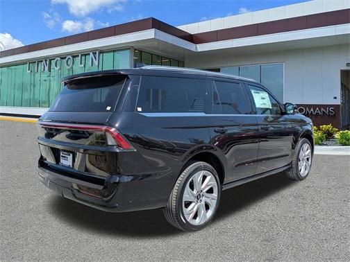 2025 Lincoln Navigator Black Label