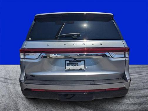 2023 Lincoln Navigator Standard