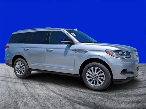 2023 Lincoln Navigator Standard