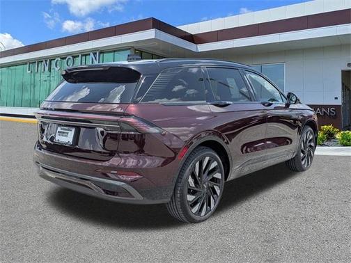 2025 Lincoln Nautilus Reserve