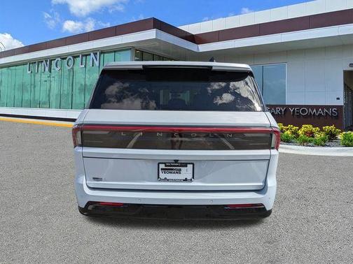 Crystal White 2026 Lincoln Navigator L Premiere