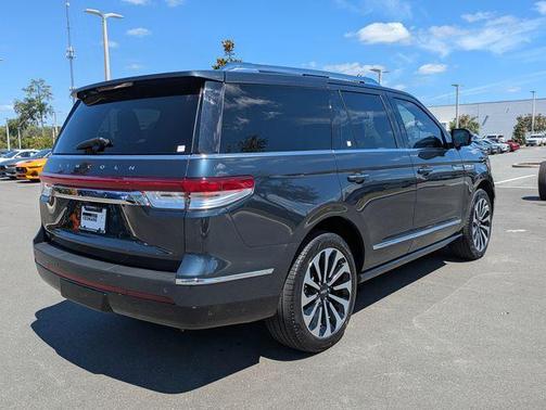 Blue Metallic 2024 Lincoln Navigator Reserve