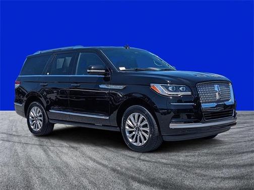 2022 Lincoln Navigator Standard