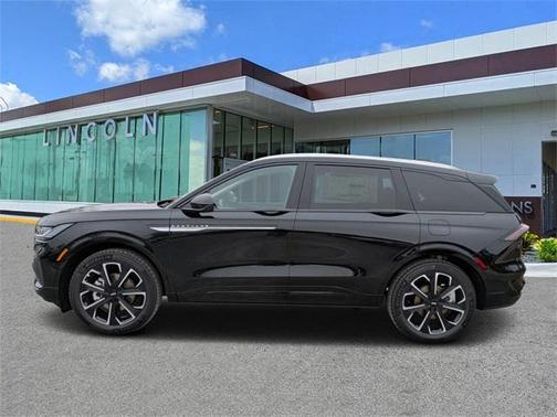 2025 Lincoln Nautilus Reserve