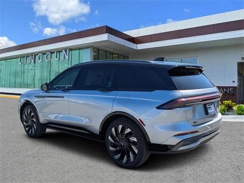 2025 Lincoln Nautilus Reserve