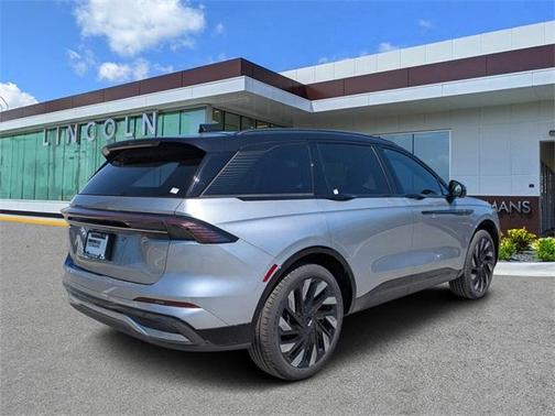2025 Lincoln Nautilus Reserve