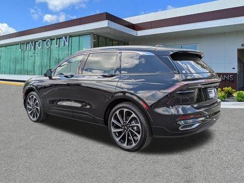 Black Metallic 2026 Lincoln Nautilus Black Label
