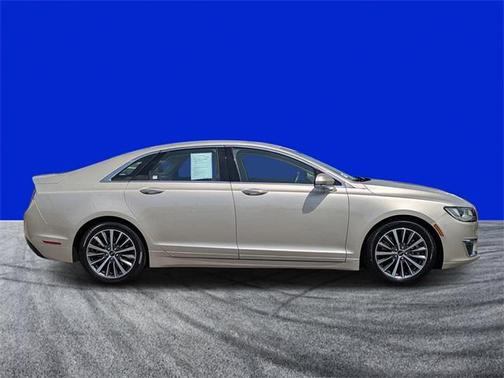 2017 Lincoln MKZ Select