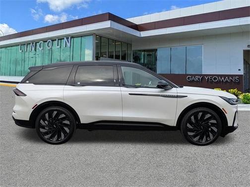 2025 Lincoln Nautilus Reserve