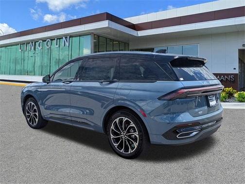 2025 Lincoln Nautilus Reserve