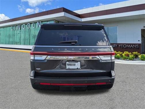 2022 Lincoln Navigator L Reserve