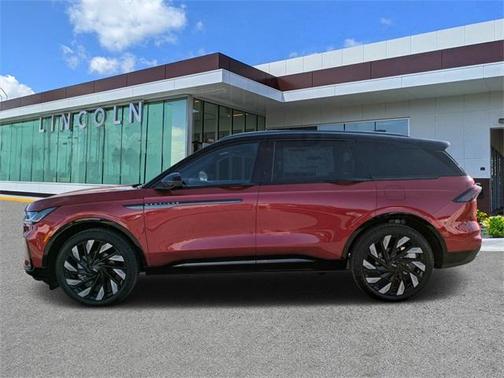 2025 Lincoln Nautilus Reserve
