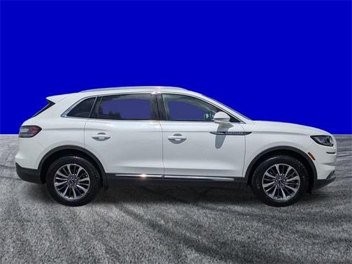 2022 Lincoln Nautilus Standard