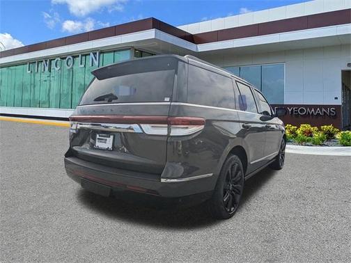 2022 Lincoln Navigator Black Label