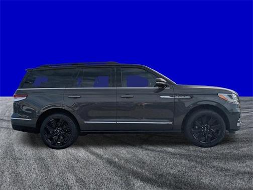 2022 Lincoln Navigator Black Label