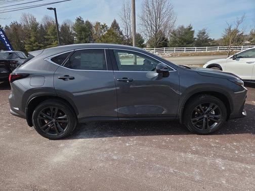 2026 Lexus NX 450h+ Luxury