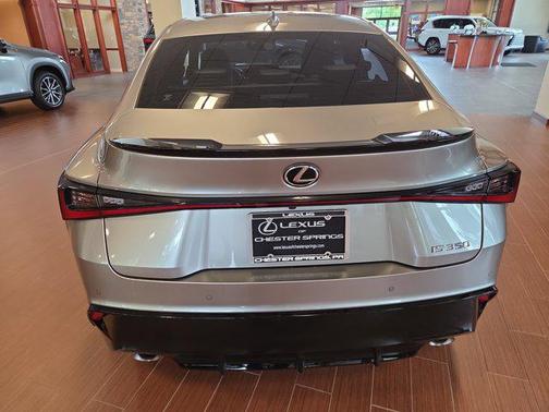2022 Lexus IS 350 Base