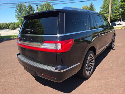 Infinite Black 2021 Lincoln Navigator Reserve