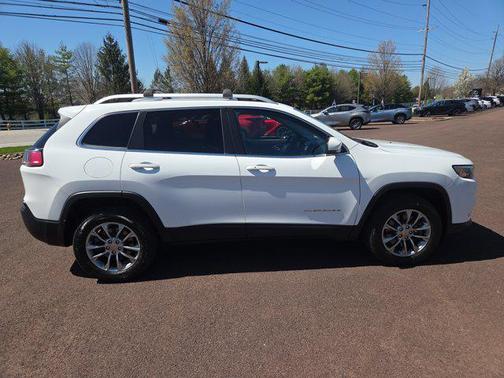 Bright White Clearcoat 2019 Jeep Cherokee Latitude Plus