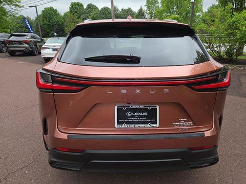 2025 Lexus NX 350h Premium