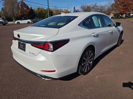 2021 Lexus ES 350 Base