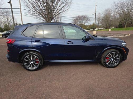 2022 BMW X5 M50i