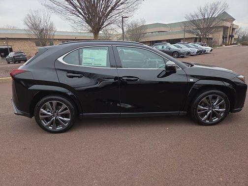 2025 Lexus UX 300h F SPORT Design