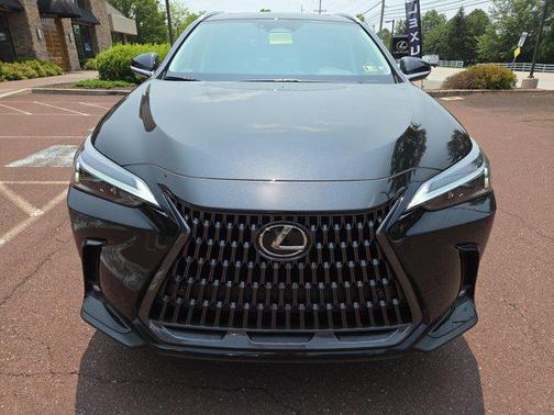 2025 Lexus NX 350h Premium