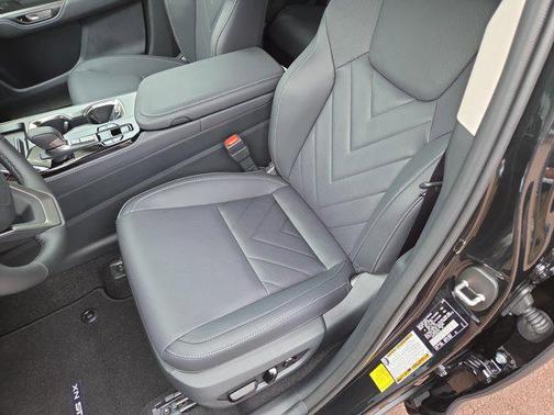 2025 Lexus NX 450h+ Luxury
