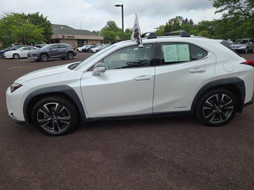 2021 Lexus UX 250h Base