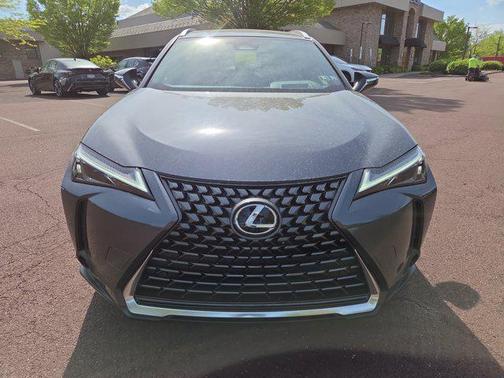 2025 Lexus UX 300h Premium