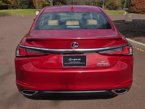 2025 Lexus ES 350 Base