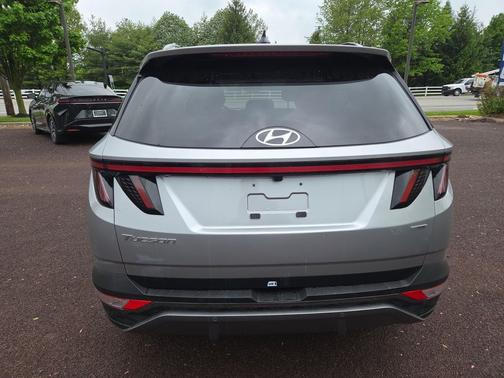Shimmering Silver 2022 Hyundai TUCSON Limited