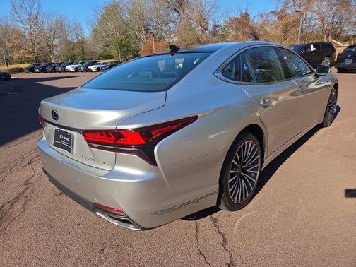 2025 Lexus LS 500 Base