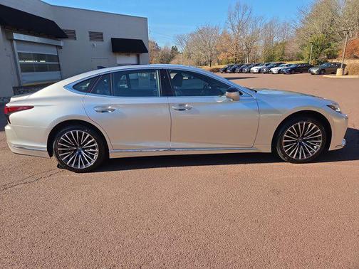 2025 Lexus LS 500 Base