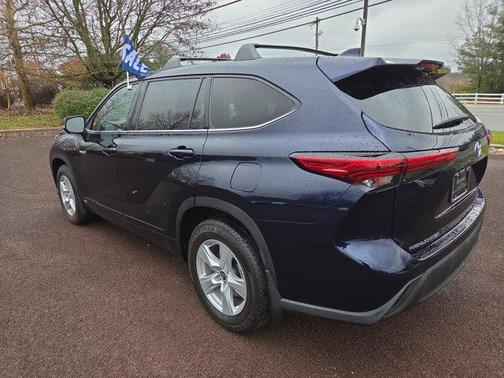 2020 Toyota Highlander Hybrid LE