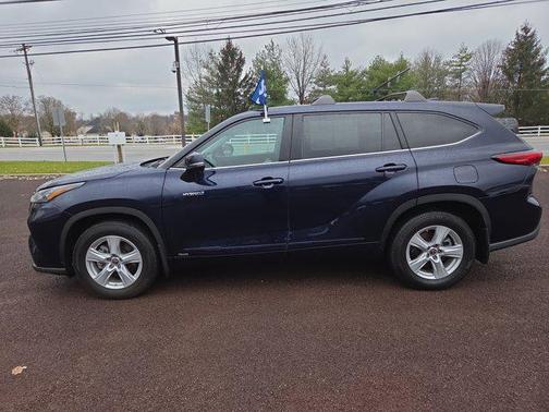 2020 Toyota Highlander Hybrid LE