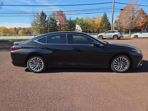 2022 Lexus ES 350 Luxury