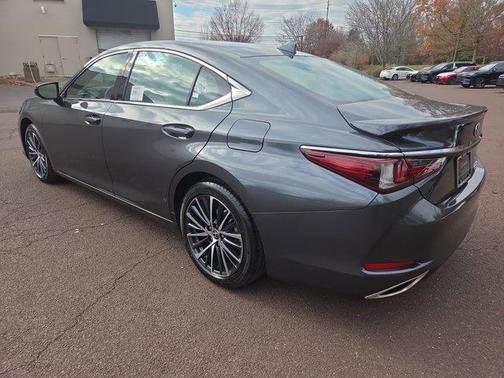 2025 Lexus ES 350 Base