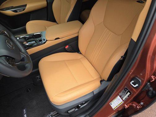 2025 Lexus NX 350h Premium