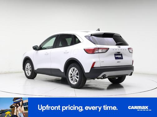 White 2022 Ford Escape SE