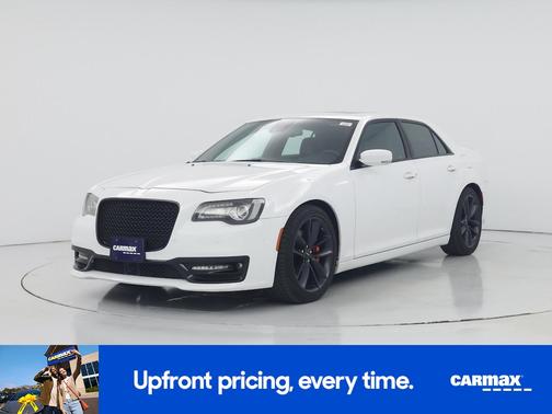 White 2023 Chrysler 300 C