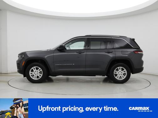 Gray 2023 Jeep Grand Cherokee Laredo