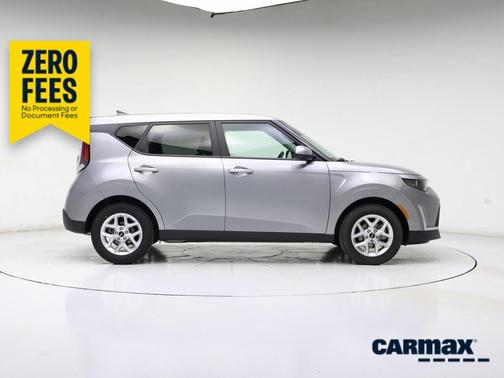 Silver 2025 Kia Soul LX