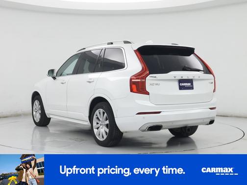 2018 Volvo XC90 T6 Momentum