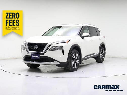 White 2023 Nissan Rogue Platinum