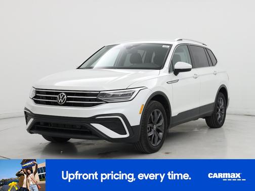 White 2023 Volkswagen Tiguan SE