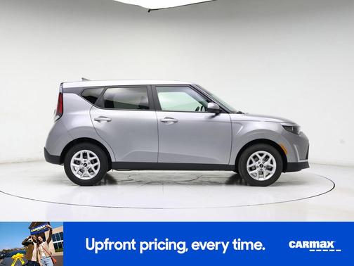 Silver 2025 Kia Soul LX